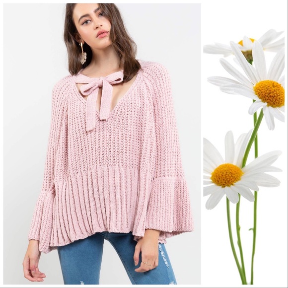 Canyon Rose Big Bell & Bow Sweater - Picture 2 of 9